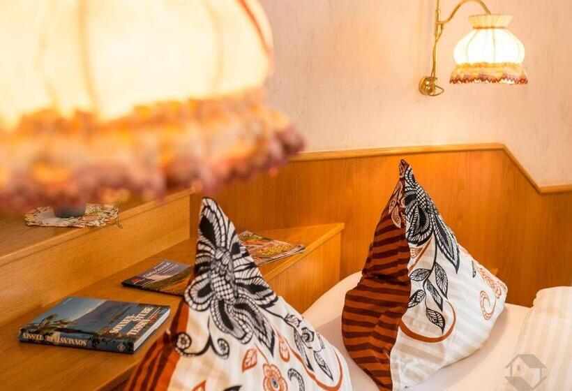 Отель Restaurant Alte Linde