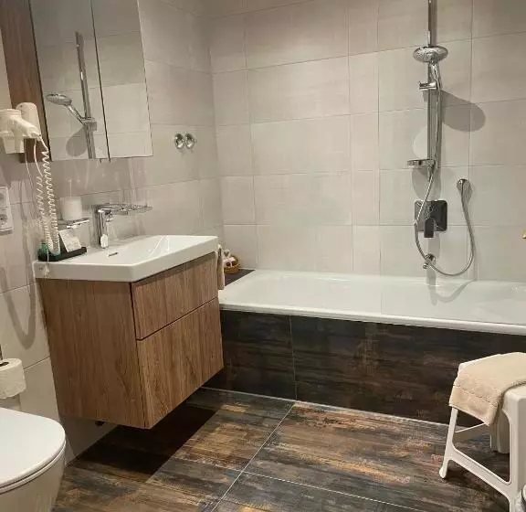 Hotel Restaurant Neu Meran