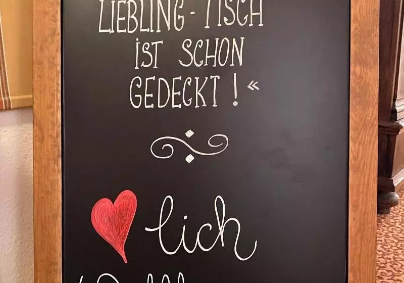 Hotelli Sonnenhügel