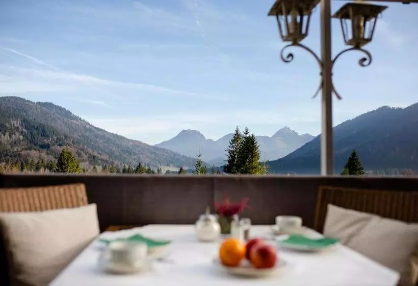 Пансион Gästehaus Maria Theresia  Garni