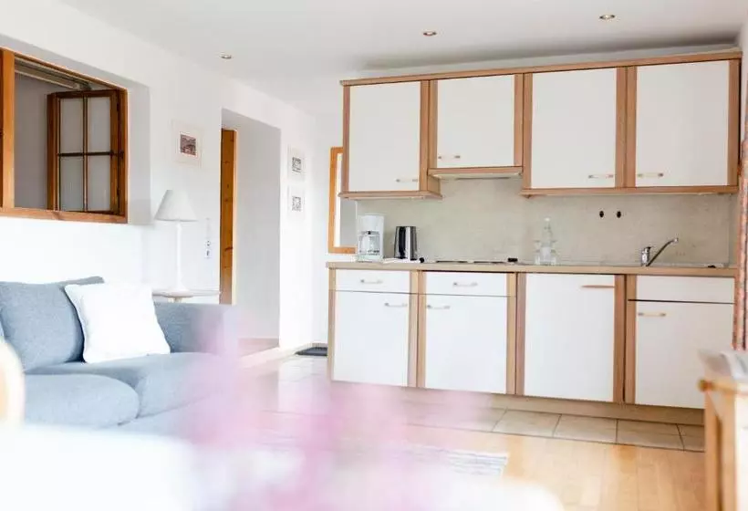 Пансион Gästehaus Maria Theresia  Garni