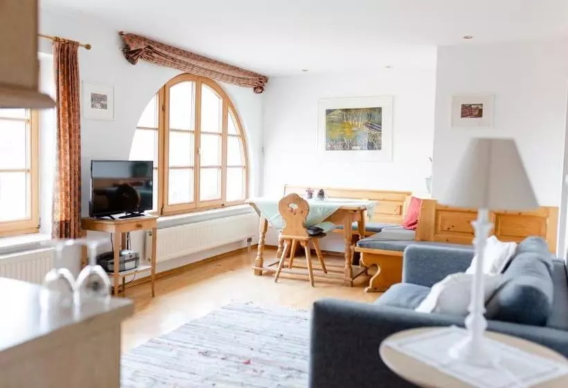 Пансион Gästehaus Maria Theresia  Garni