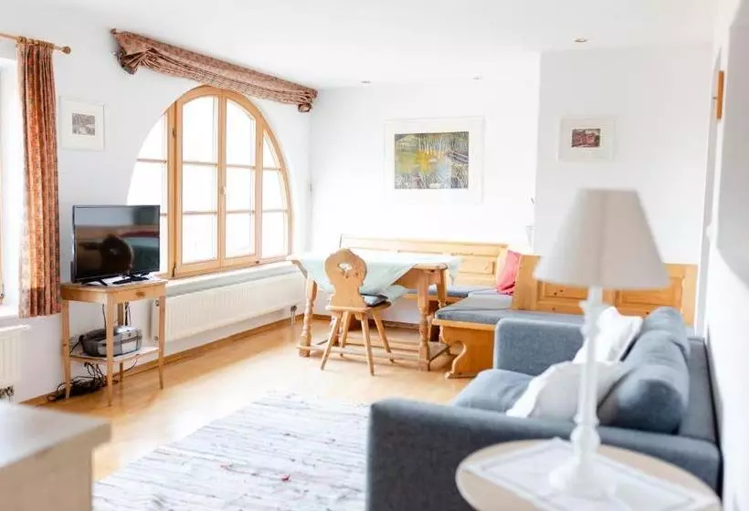 Пансион Gästehaus Maria Theresia  Garni