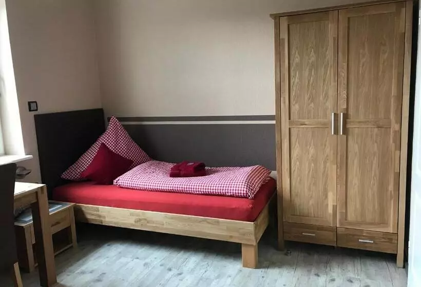 Bed & Breakfast In Legden