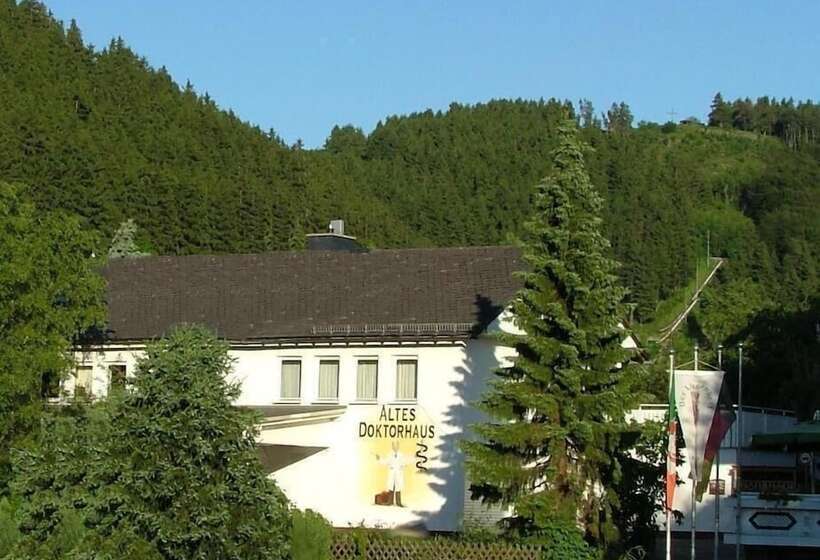 Altes Doktorhaus   Hotel Garni