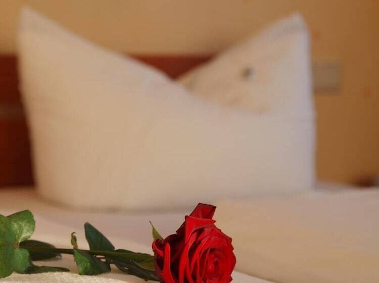 Altes Doktorhaus   Hotel Garni