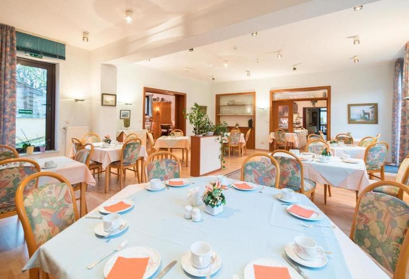 فندق Barbarossa Garni Bei Hanau