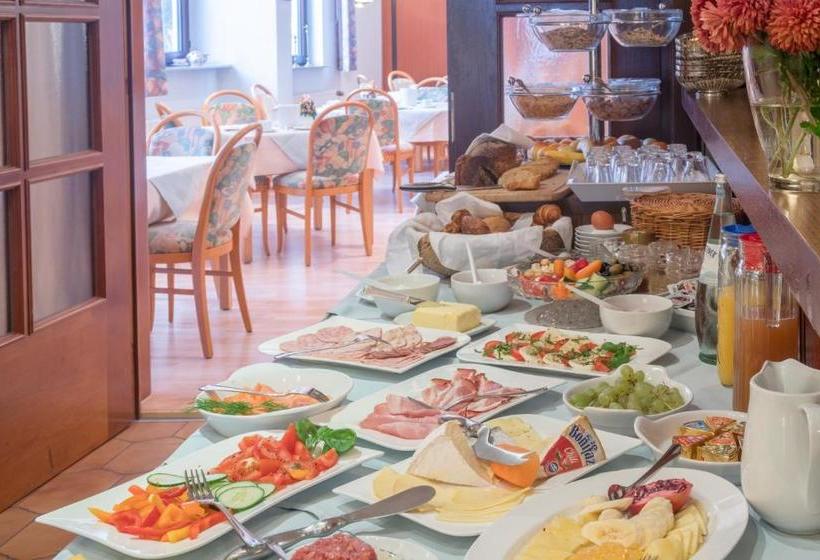 فندق Barbarossa Garni Bei Hanau