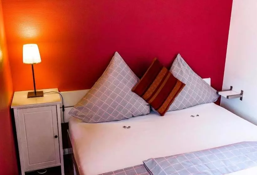 Отель Auszeit Neunkirchen Seelscheid