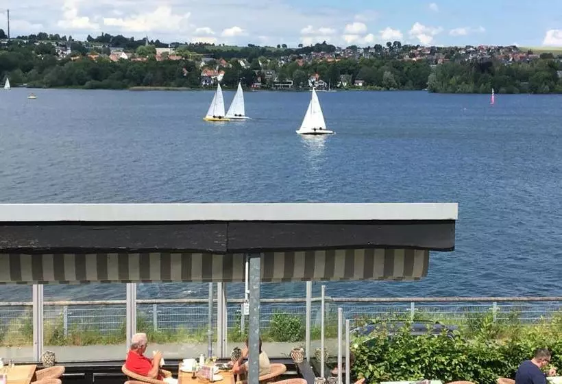 Отель Forsthaus Am Möhnesee