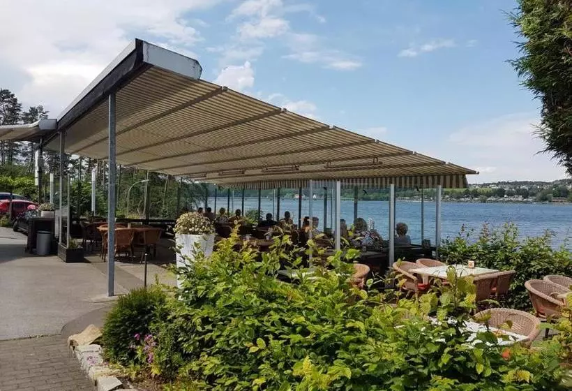 Отель Forsthaus Am Möhnesee