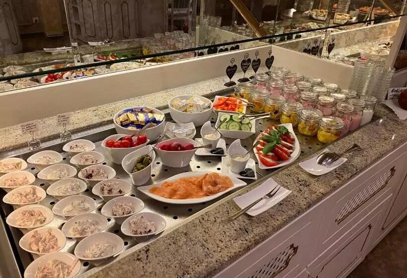 هتل Garni Fürst Von Waldeck