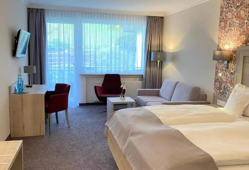 هتل Garni Fürst Von Waldeck