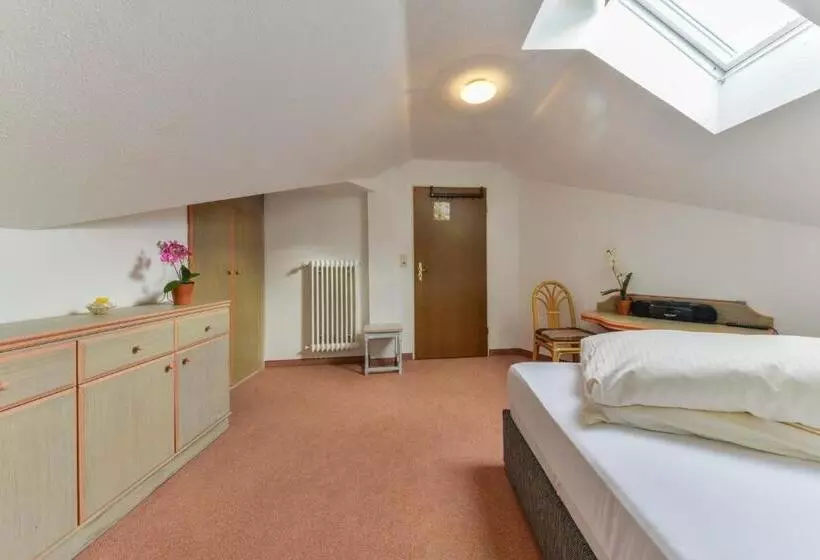 酒店 Garni Jägerhof