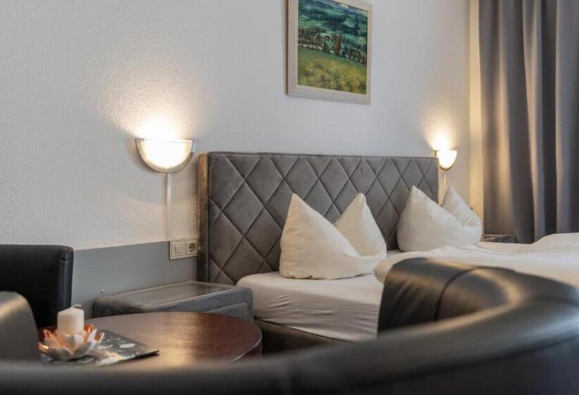 ホテル Garni Jägerhof