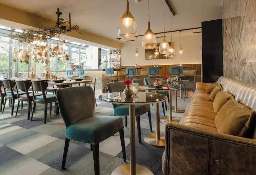 Отель Das Vesper