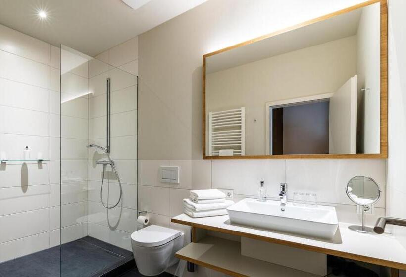 Hotel Müller! Das Weingut & Wein