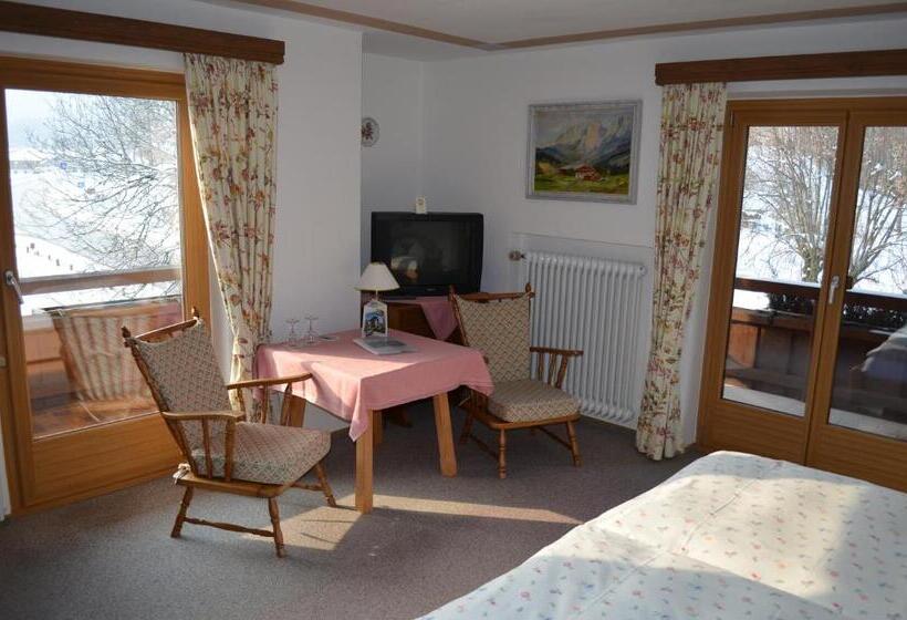 호텔 Pension Ostler