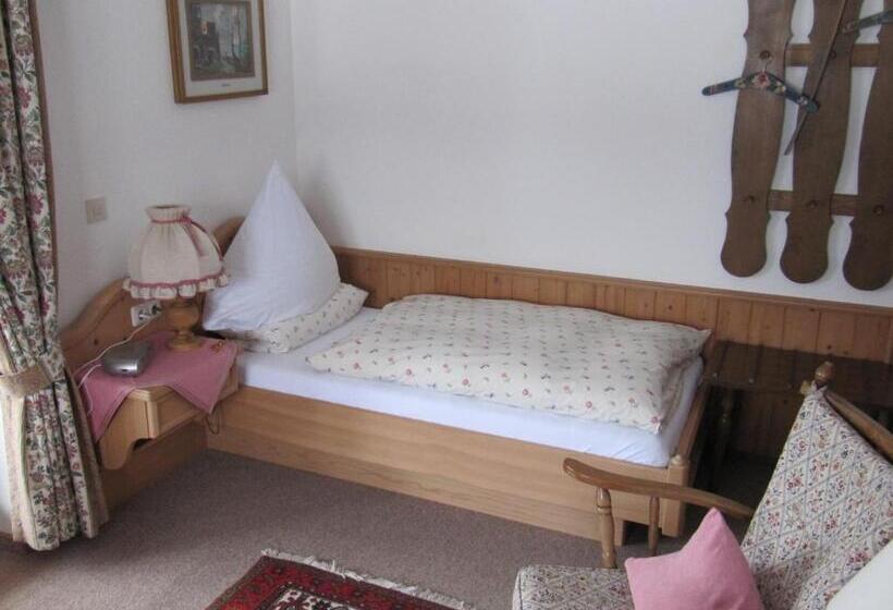 호텔 Pension Ostler