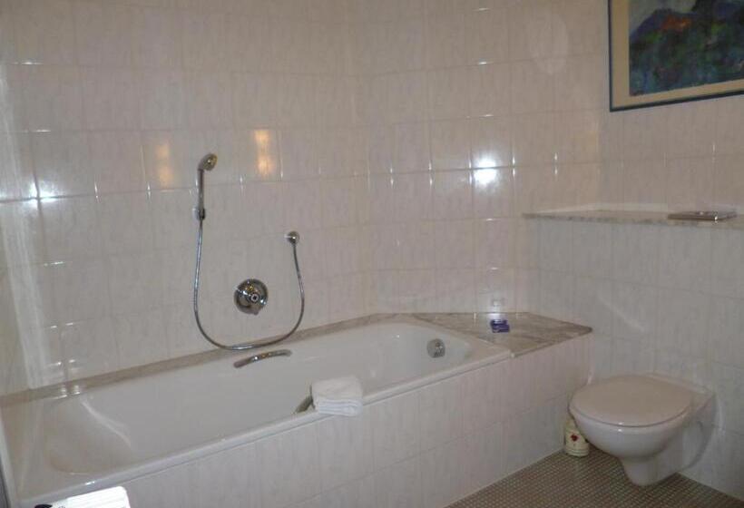 酒店 Restaurant Marbella