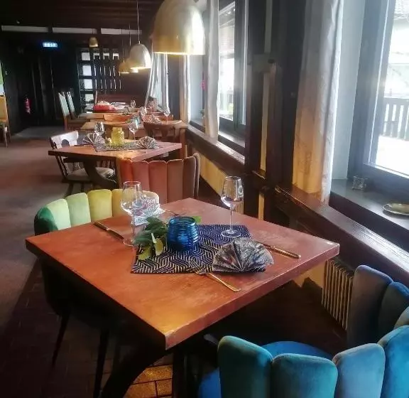 ホテル Restaurant Rebstock