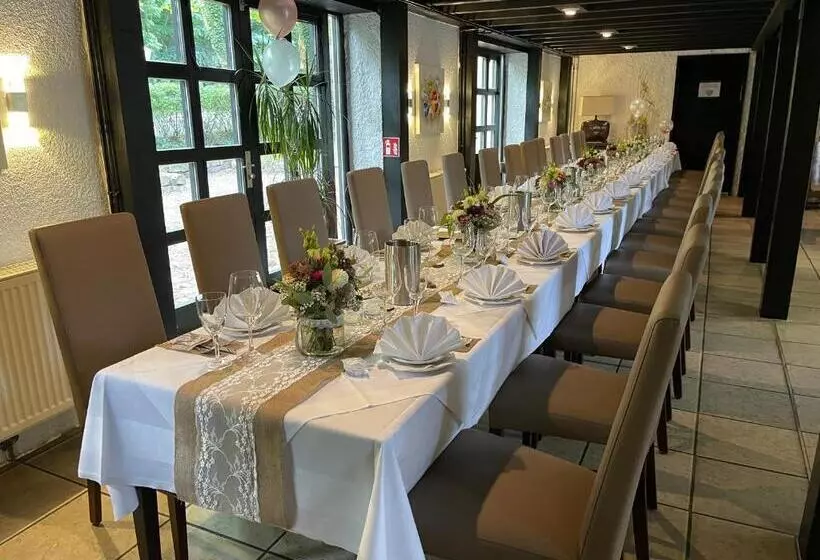 فندق Restaurant Steinkrug