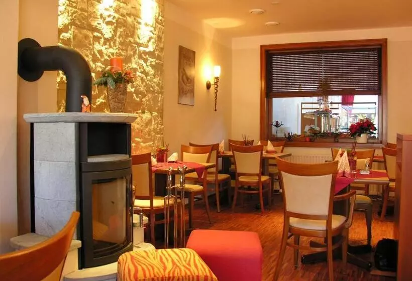 Отель & Restaurant Zum Deutschen Hause