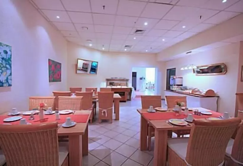 בית מלון כפרי Romer