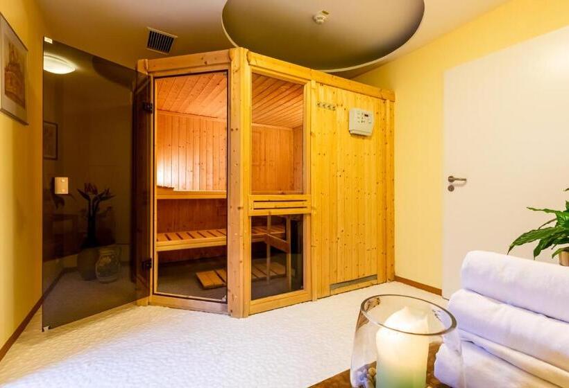 فندق Villa Lago Garni