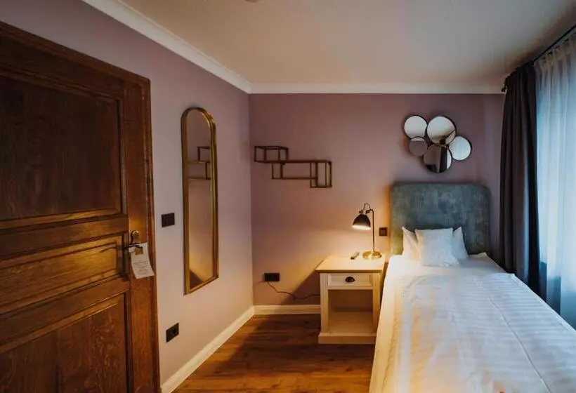 Отель Villa Otto