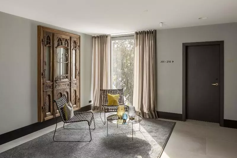 ホテル Wunnerswat Verl