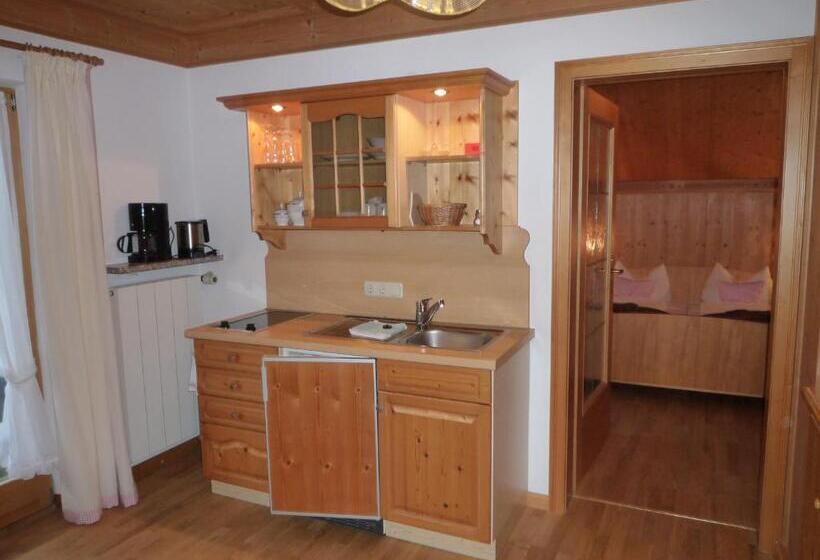 بنسيون Gästehaus Johanna