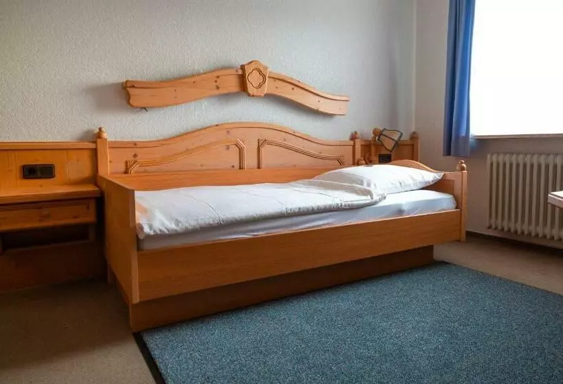 膳宿费 Röhrs Gasthof