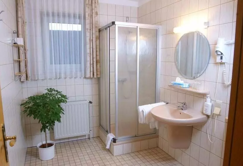 膳宿费 Röhrs Gasthof