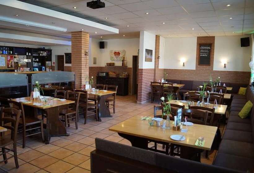 Akazienhof Hotel & Brauhaus