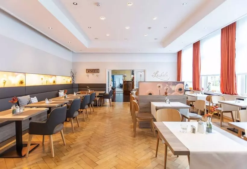 酒店 Bavaria Oldenburg