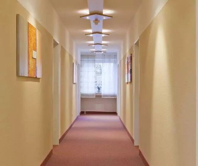 酒店 Bavaria Oldenburg