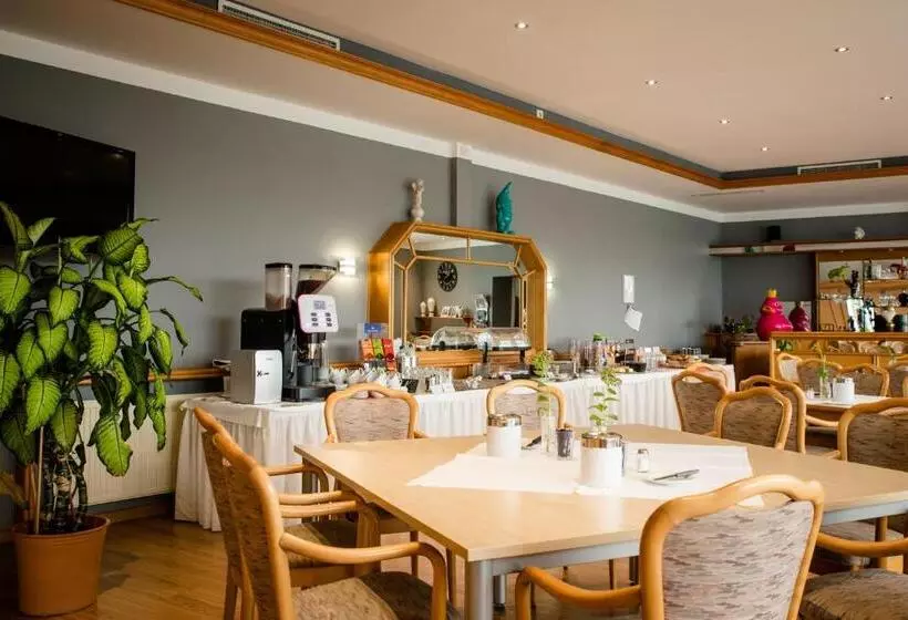 Отель Handelshof