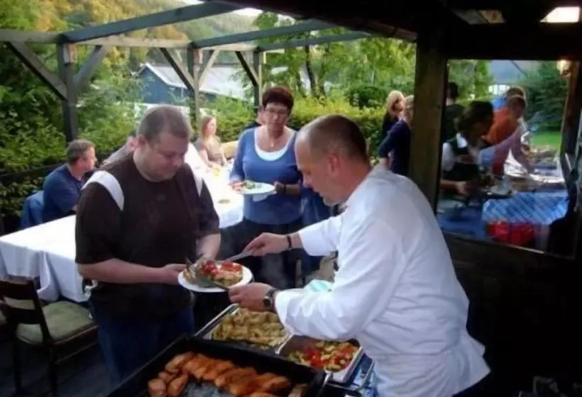 בית מלון כפרי Haus Dumicketal