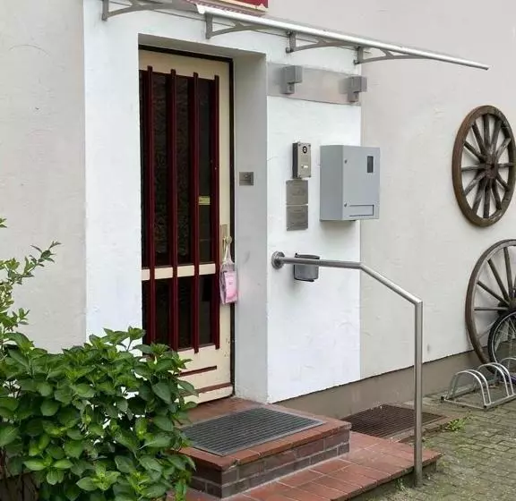 Отель Heinemann