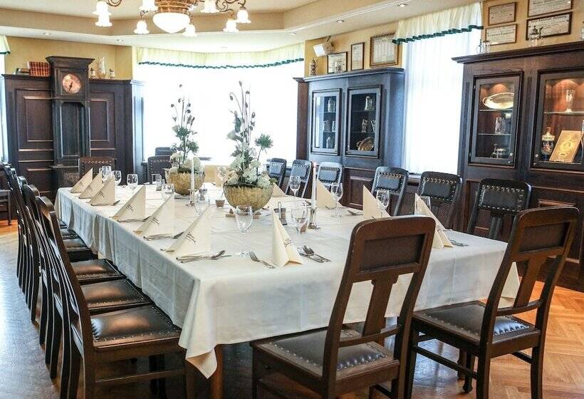 Отель Kaiserhof