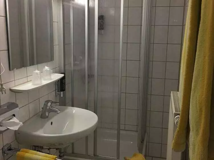 Отель & Restaurant Park Cafe Isa