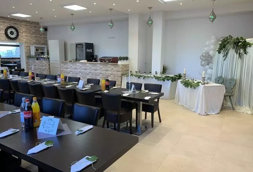 Apart Hotel Rheinischer Hof Dormagen