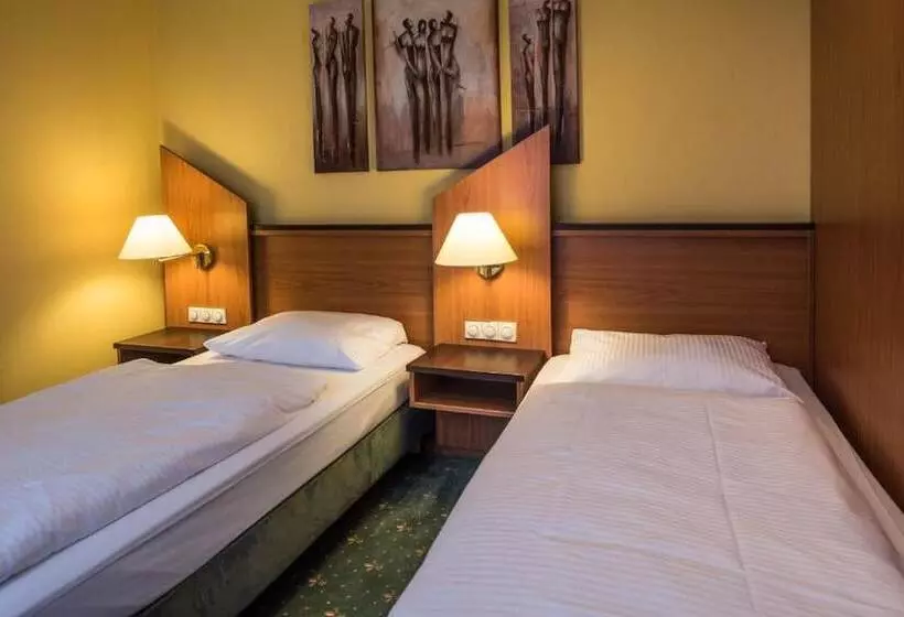 בית מלון כפרי Sperling Mit Eladestation