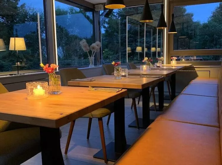 Zeitlos Hotel Und Restaurant Am Fuchsbach