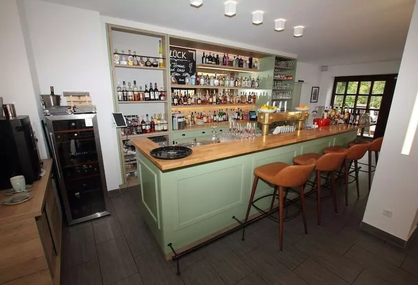 Zeitlos Hotel Und Restaurant Am Fuchsbach