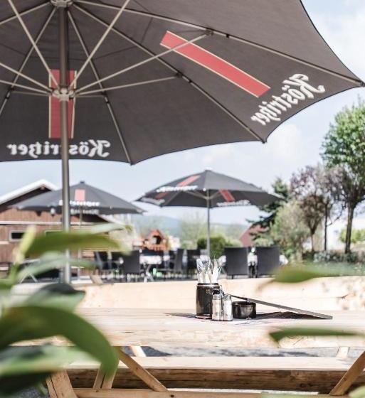 Toschis Station Motel Wirtshaus An Der Autobahn Bowling