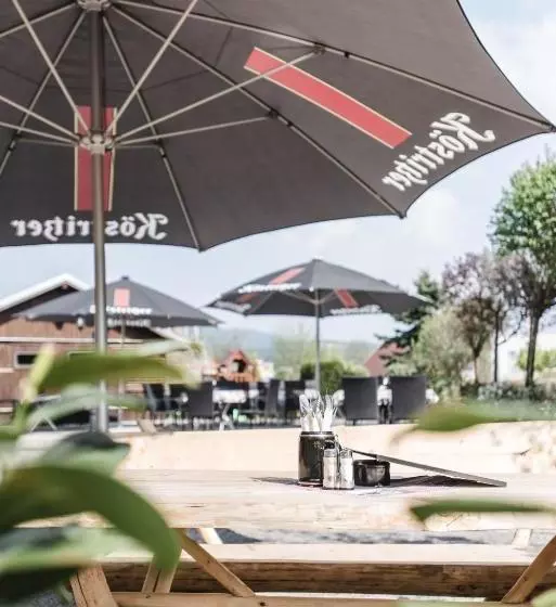 Toschis Station Motel Wirtshaus An Der Autobahn Bowling