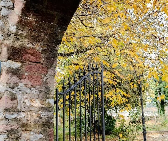 Eventlocation & Hotel Schloss Neuburg