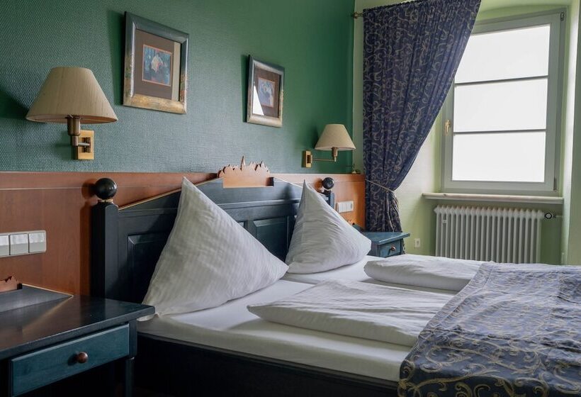 Eventlocation & Hotel Schloss Neuburg